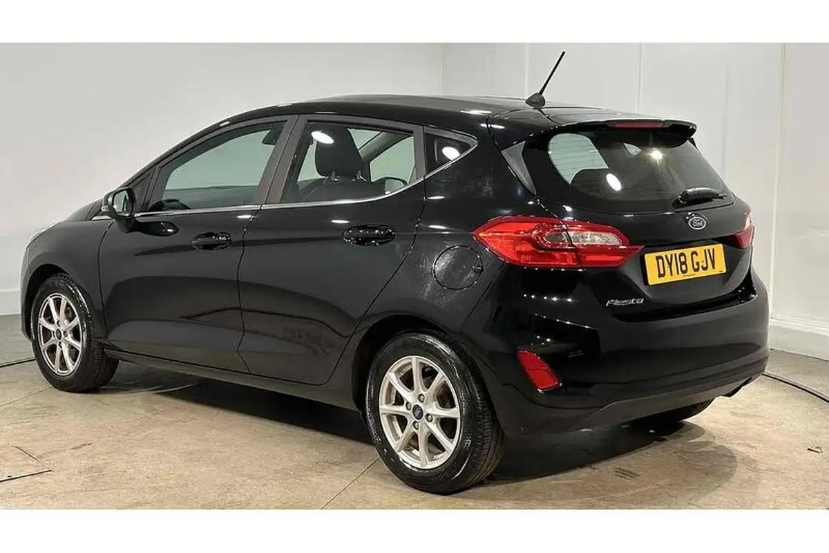 2018-ford-fiesta-11-ti-vct-zetec-5d-big-7