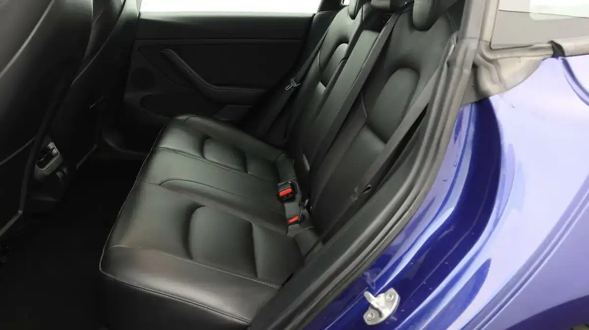 2021-tesla-model-3-e-long-range-4x4-big-15