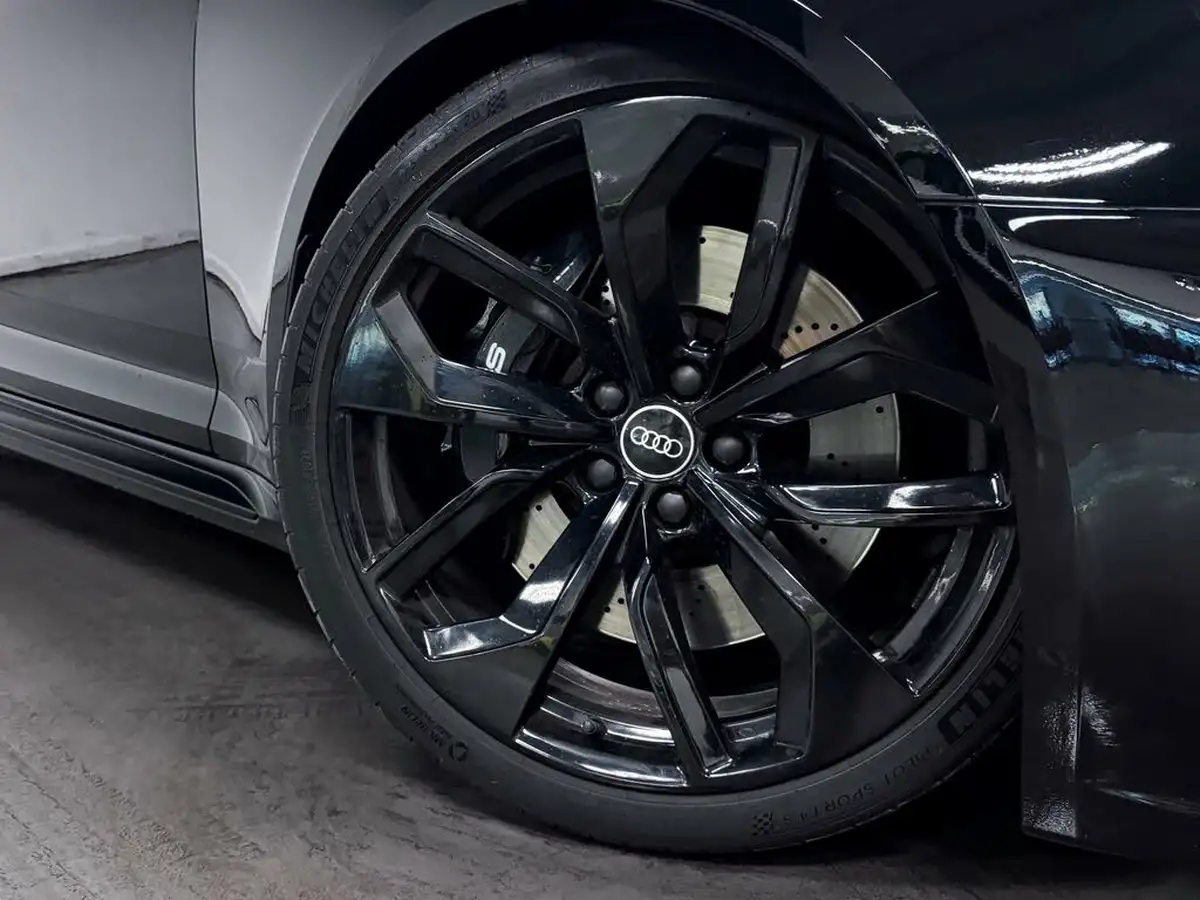 2021-audi-rs4-avant-29-tfsi-big-12