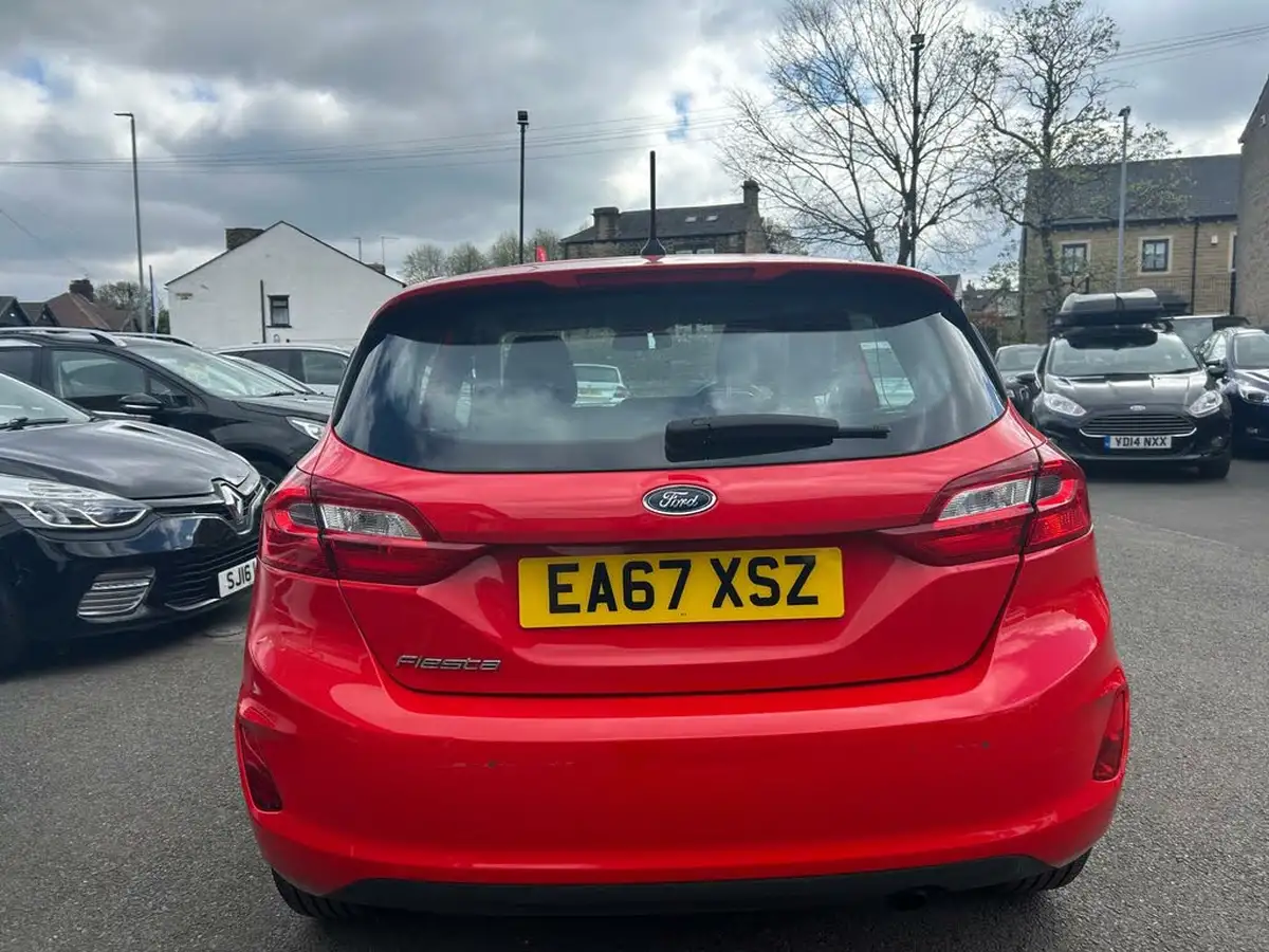 2017-ford-fiesta-11-ti-vct-zetec-5d-big-3