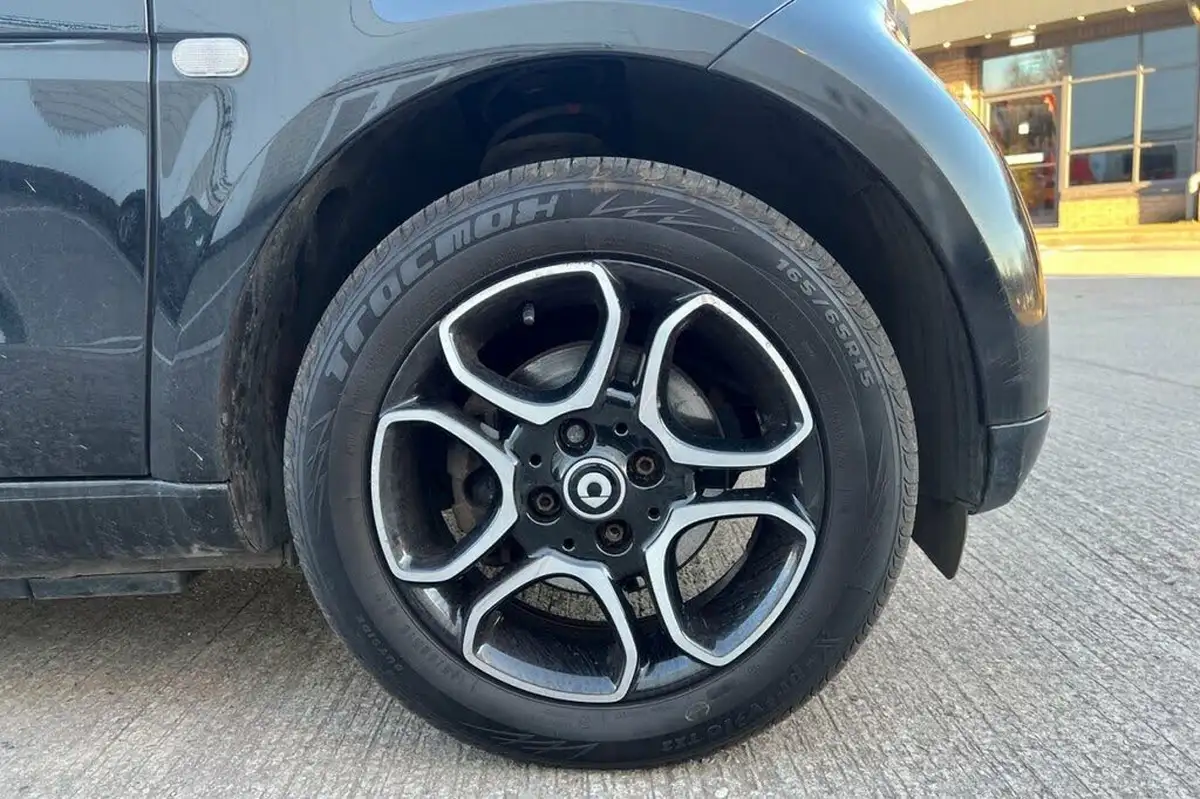 2018-smart-fortwo-09-prime-89bhp-ss-cabriolet-big-8