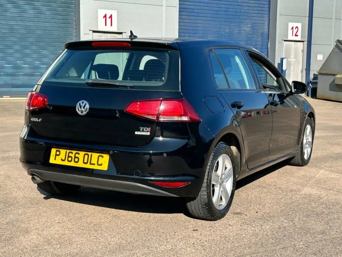 2016-volkswagen-golf-16tdi-match-edition-hatchback-5d-big-2