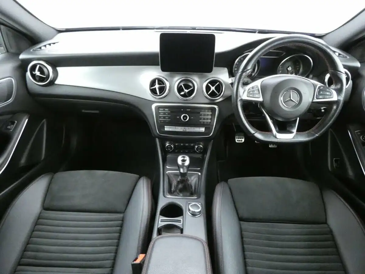 2018-mercedes-benz-gla-class-16-gla-200-amg-line-154bhp-big-17