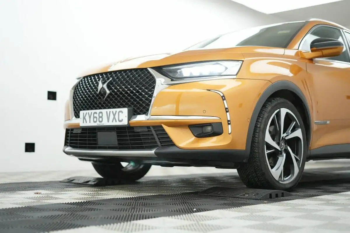 2019-ds-ds-7-crossback-20bluehdi-ultra-prestige-ss-big-13