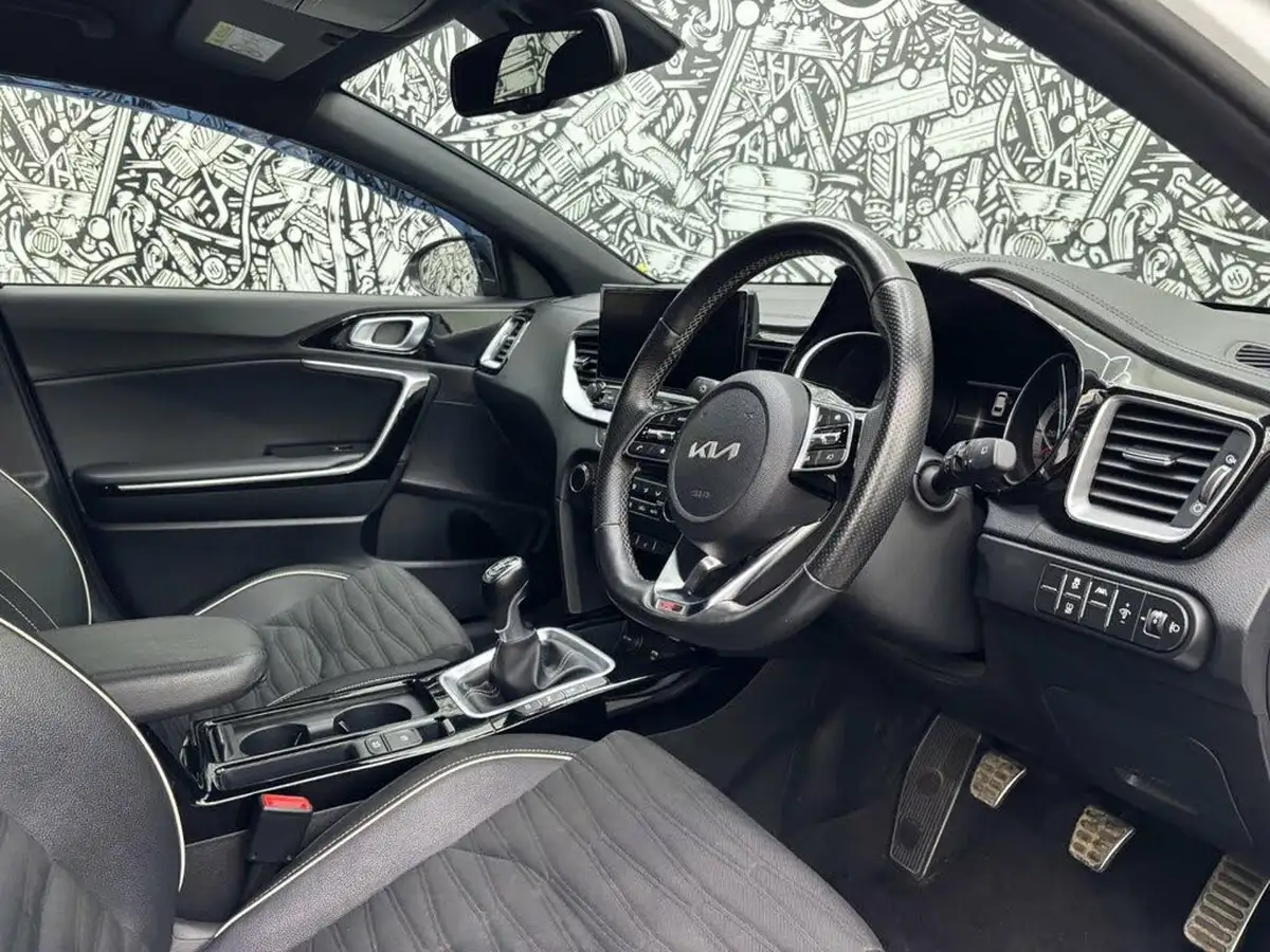 2022-kia-pro-ceed-15-t-gdi-gt-line-big-21