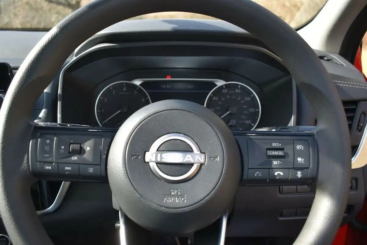 2021-nissan-qashqai-13-dig-t-visia-big-35
