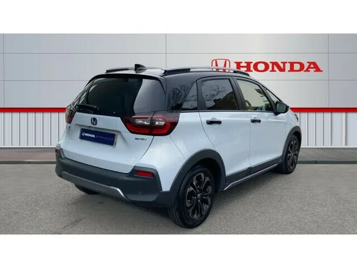 2023-honda-jazz-15-i-mmd-crosstar-advance-big-11