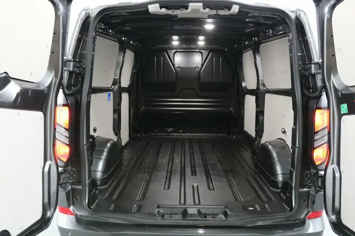 2023-ford-transit-custom-20tdci-320-l2h1-limited-136pseu6e-panel-van-1996cc-auto-big-17