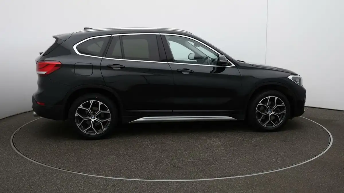 2020-bmw-x1-20td-sdrive18d-xline-sport-auto-big-43