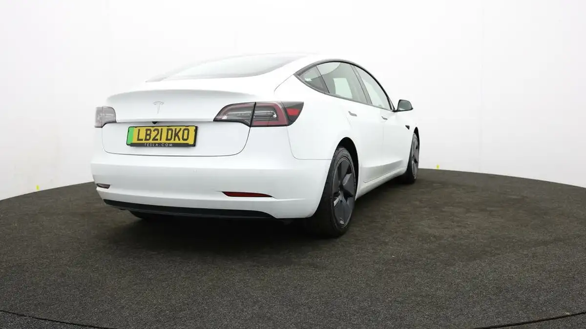2021-tesla-model-3-e-standard-plus-big-76