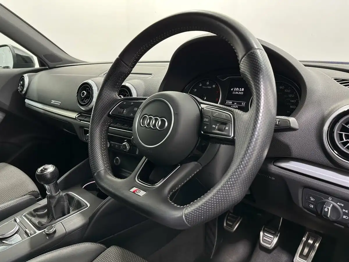 2019-audi-a3-15-35-tfsi-black-edition-cod-ss-sportback-5d-big-8