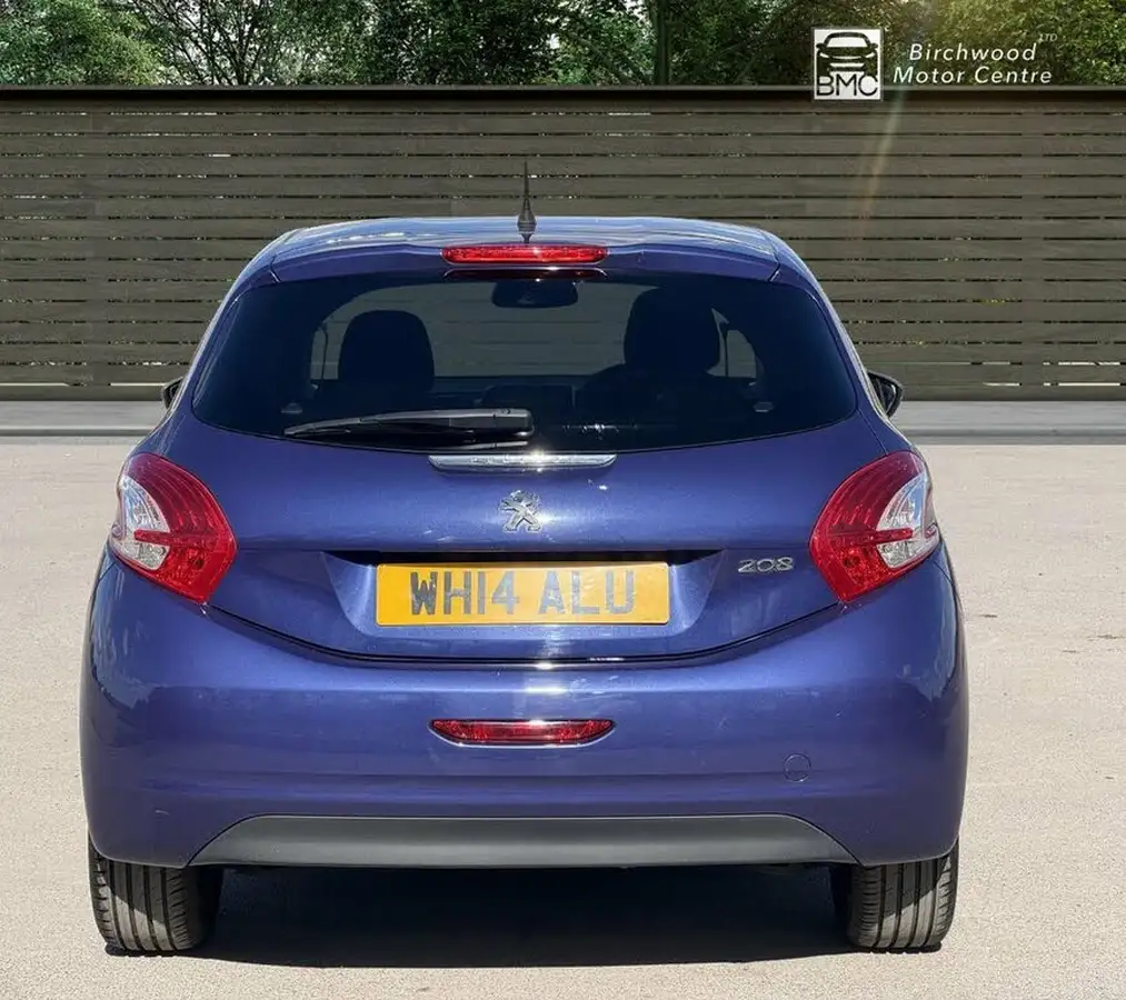 2014-peugeot-208-16-allure-5d-auto-big-5