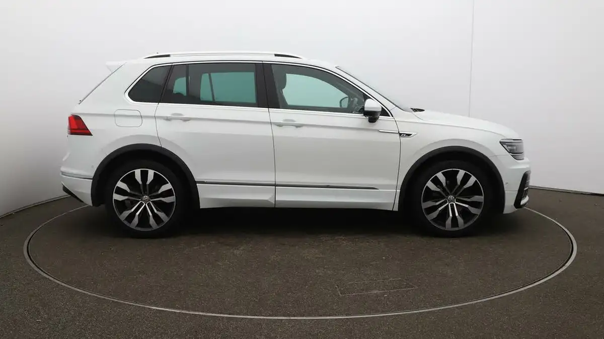 2019-volkswagen-tiguan-20tdi-r-line-tech-150ps-4motion-big-43