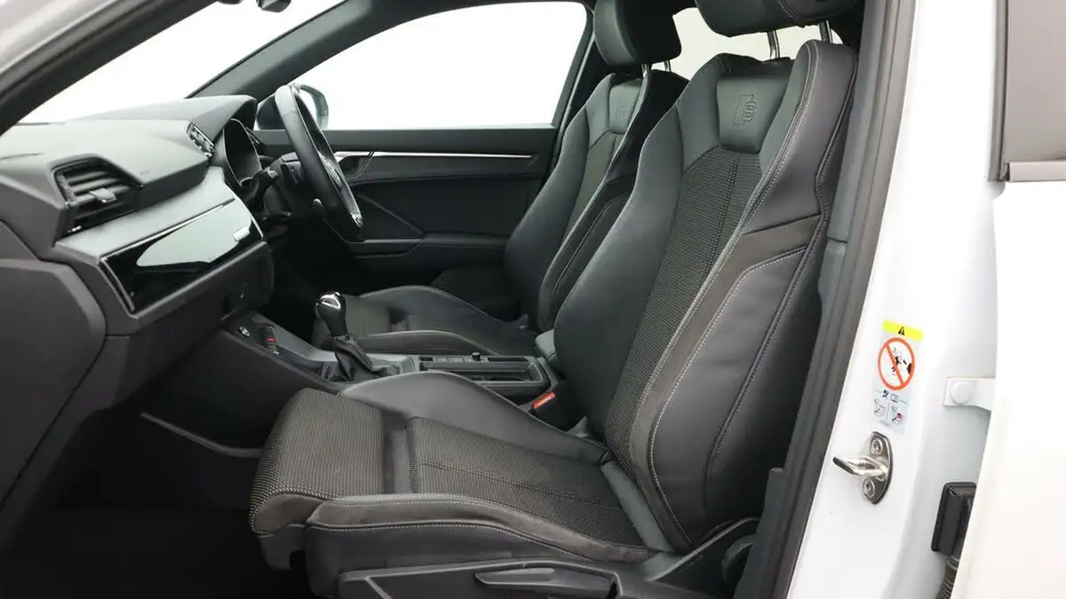 2022-audi-q3-15-35-tfsi-black-edition-cod-sportback-s-tronic-big-14