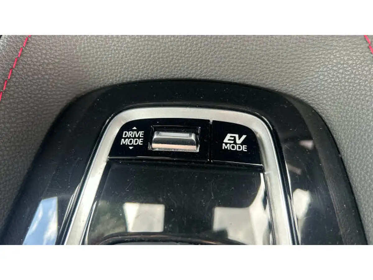 2020-toyota-corolla-18-vvt-i-excel-trk-hatchback-big-33