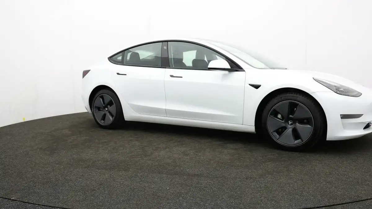 2021-tesla-model-3-e-long-range-4x4-big-38