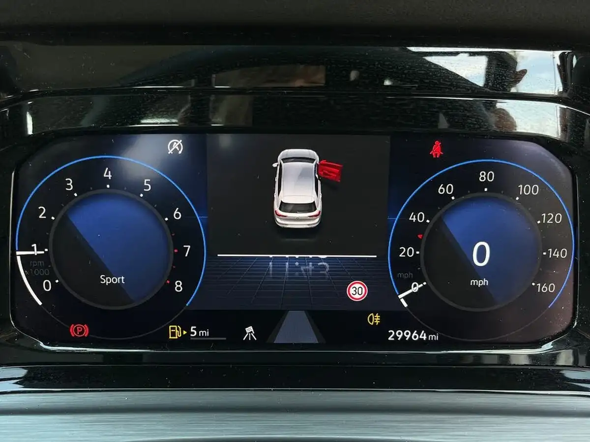 2021-volkswagen-golf-15-tsi-style-150ps-hatchback-big-13