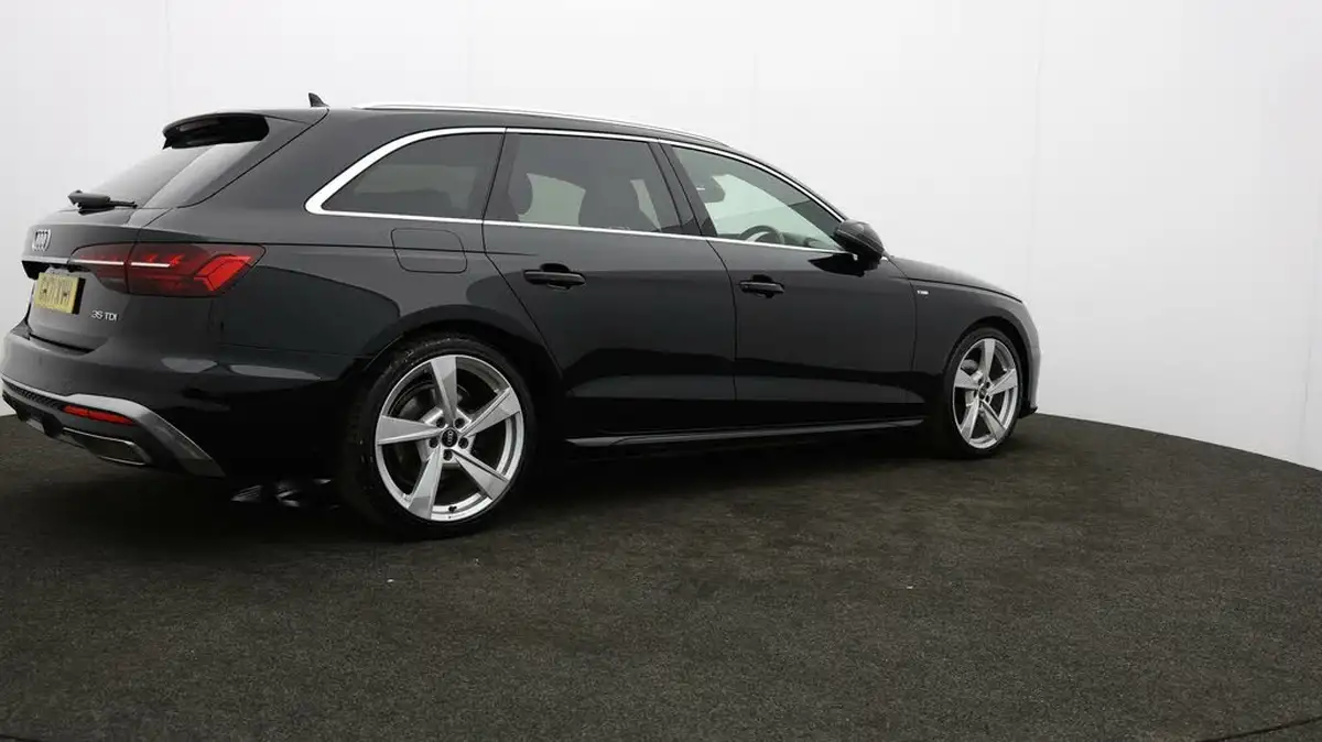 2021-audi-a4-avant-20-35-tdi-s-line-big-25