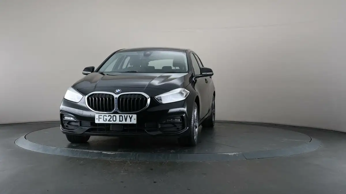 2020-bmw-1-series-15td-116d-sport-big-39