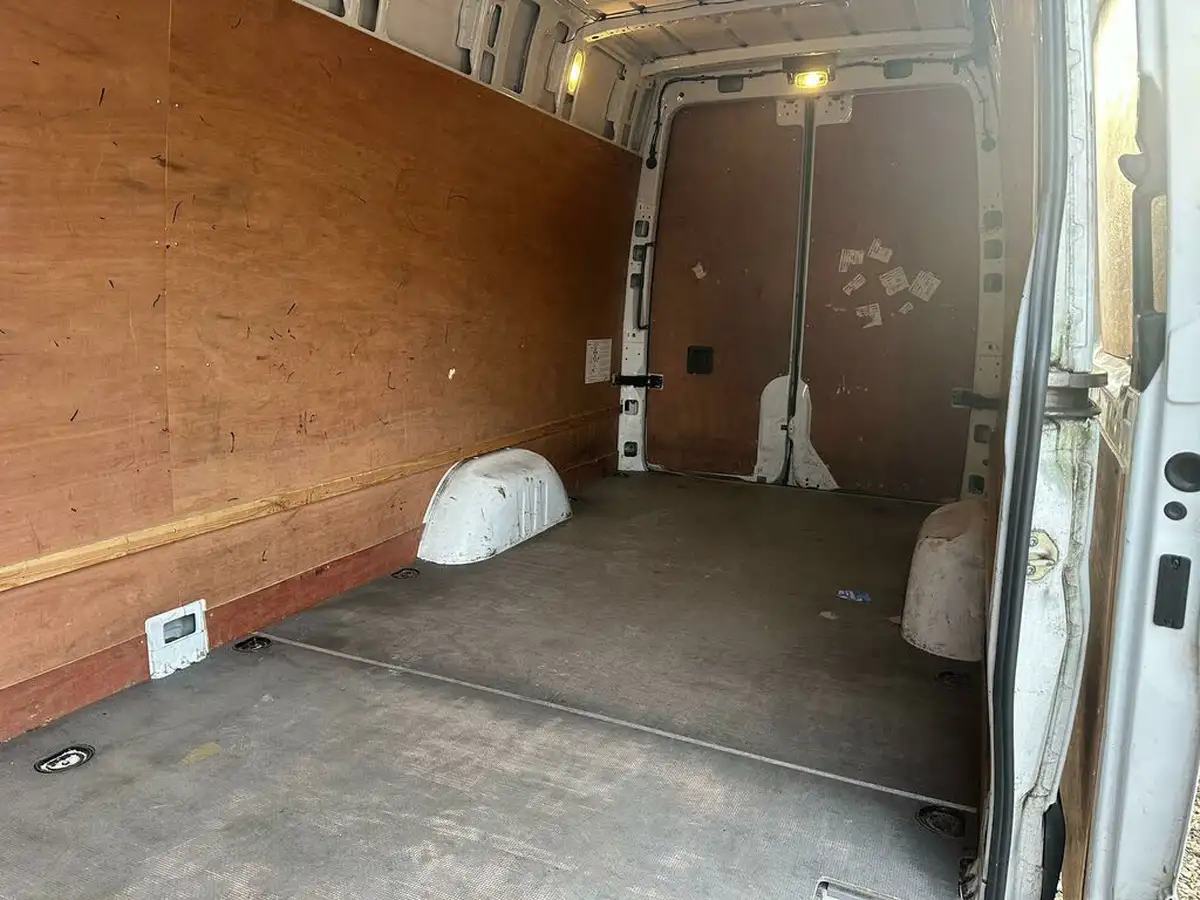 2018-mercedes-benz-sprinter-21cdi-311-l2h1-panel-van-rwd-eco-gear-360-big-25