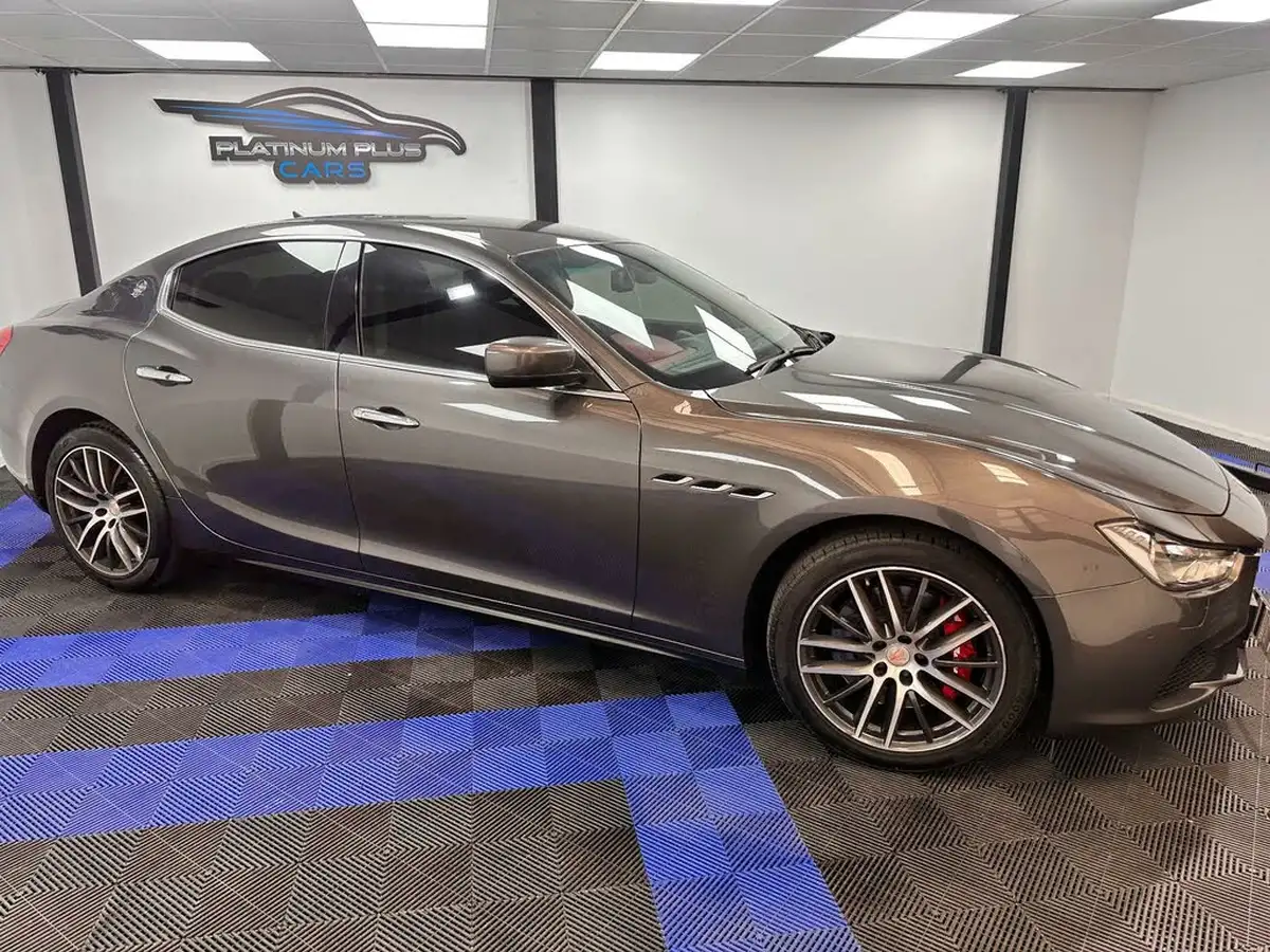 2016-maserati-ghibli-30-big-12