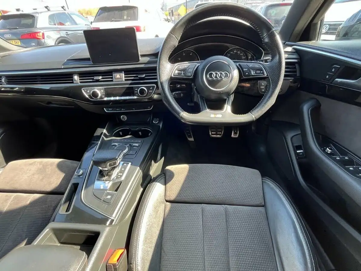 2017-audi-a4-avant-20-tdi-quattro-black-edition-big-16