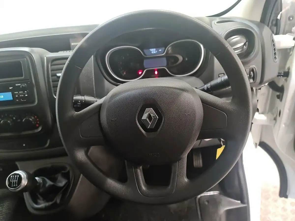 2021-renault-trafic-20dci-sl28-energy-120-business-big-17