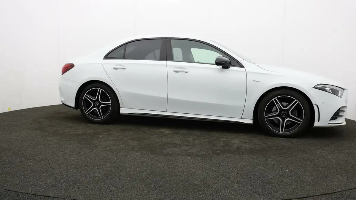 2022-mercedes-benz-a-class-13-a180-amg-line-executive-edition-saloon-4d-7g-dct-big-33