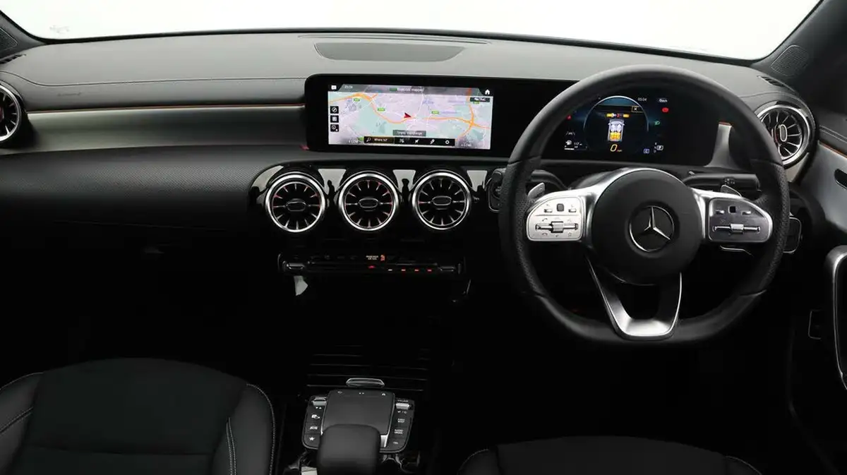 2022-mercedes-benz-a-class-13-a180-amg-line-executive-edition-saloon-4d-7g-dct-big-12