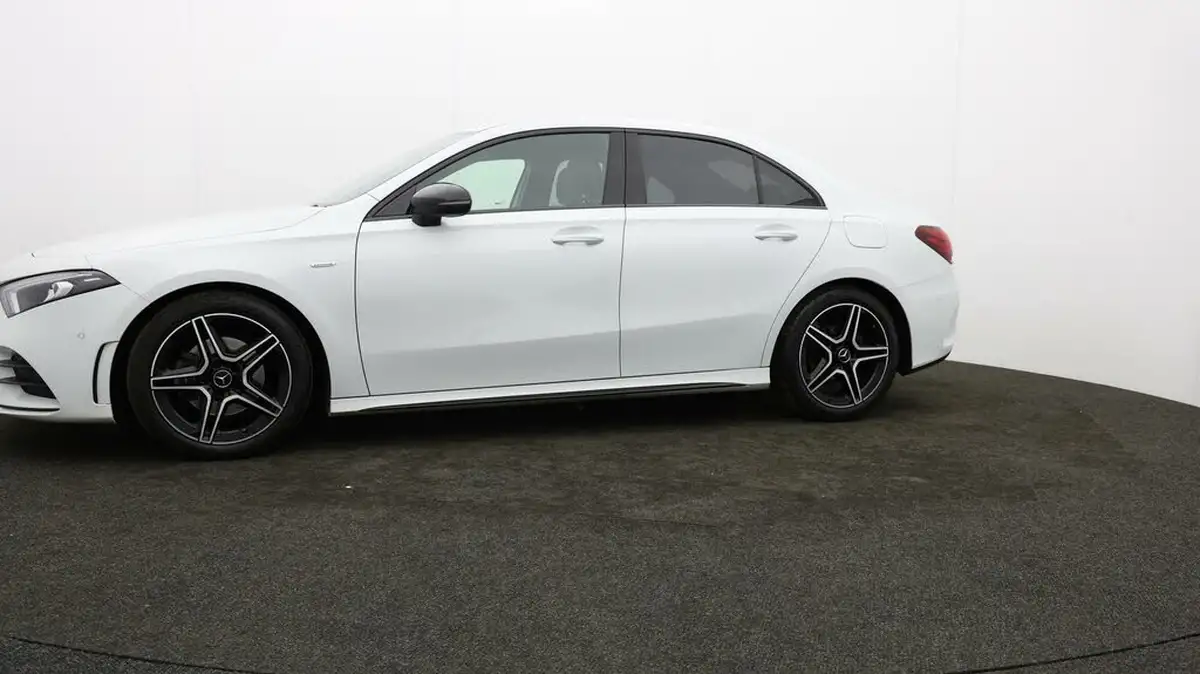 2022-mercedes-benz-a-class-13-a180-amg-line-executive-edition-saloon-4d-7g-dct-big-57