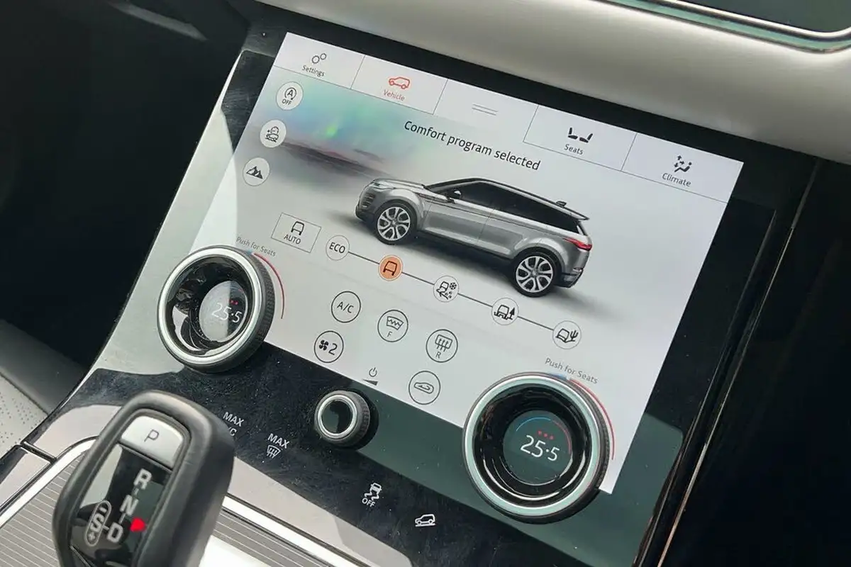 2019-land-rover-range-rover-evoque-20-d240-r-dynamic-hse-big-47
