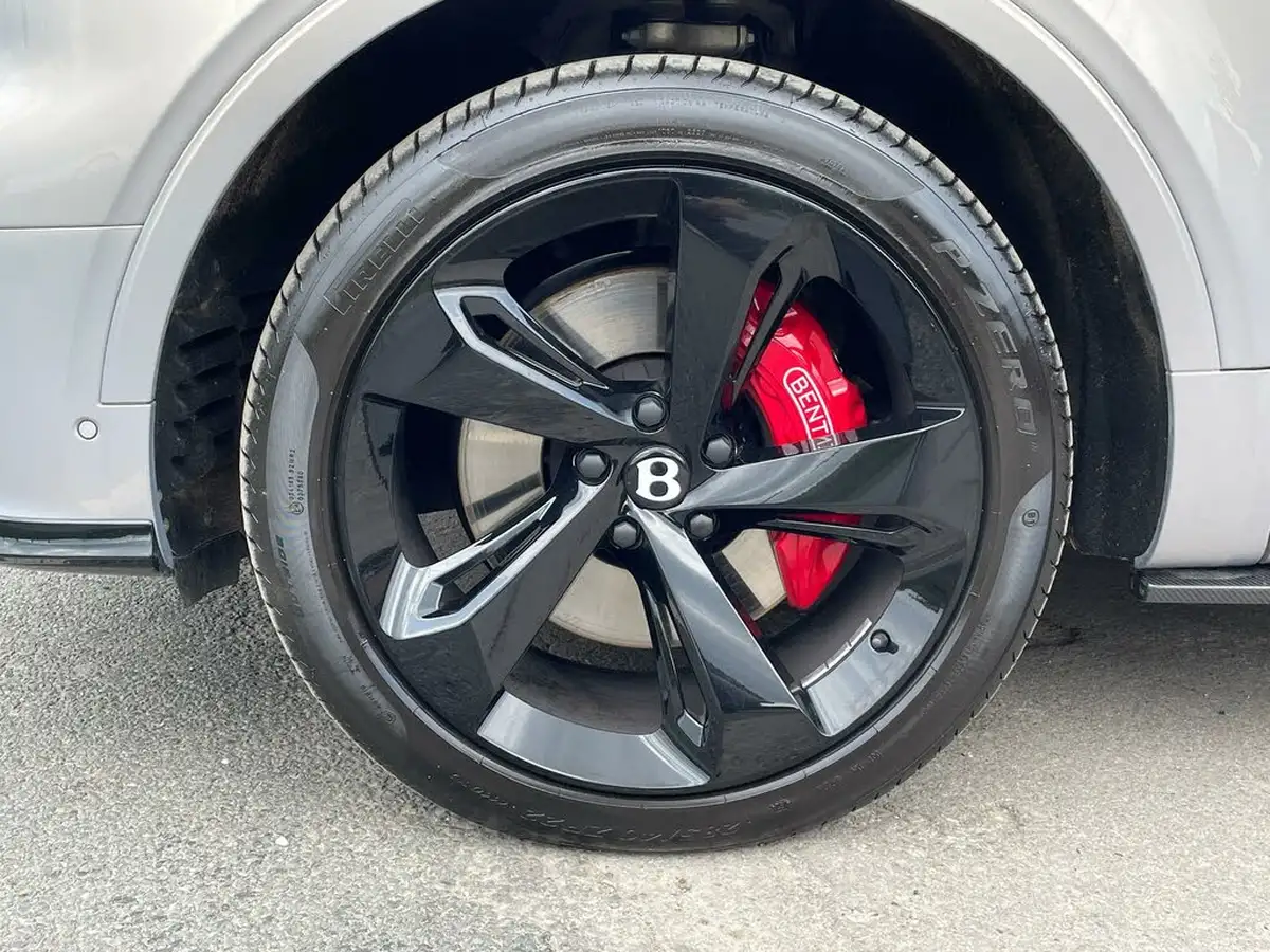 2024-bentley-bentayga-big-7