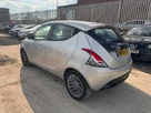 2011-chrysler-ypsilon-12-s-small-5
