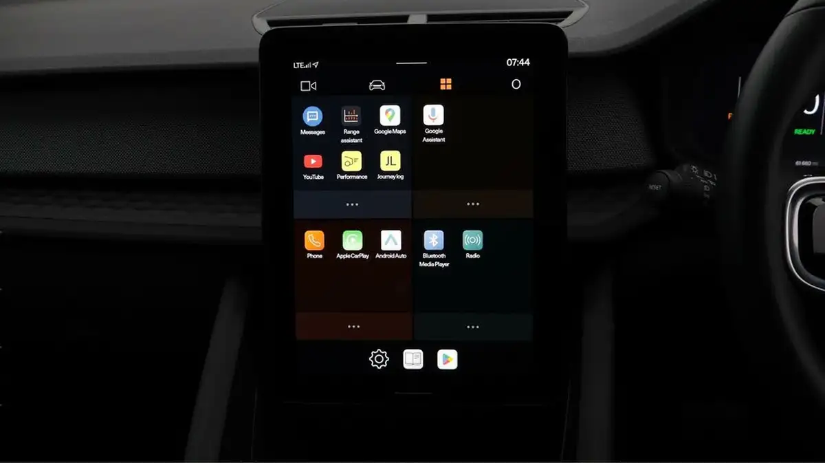 2022-polestar-polestar-2-e-ps2-165kw-standard-single-hatchback-big-11