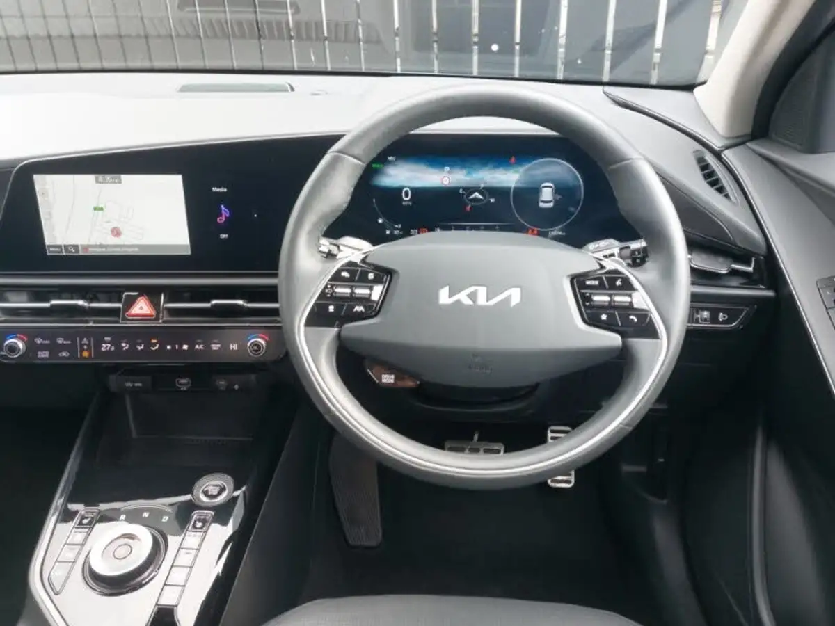 2024-kia-niro-16-gdi-4-168bhp-phev-111kwh-big-6