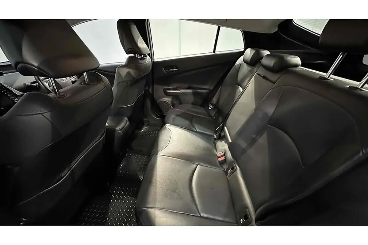 2020-toyota-prius-18-vvt-i-excel-cvt-big-21