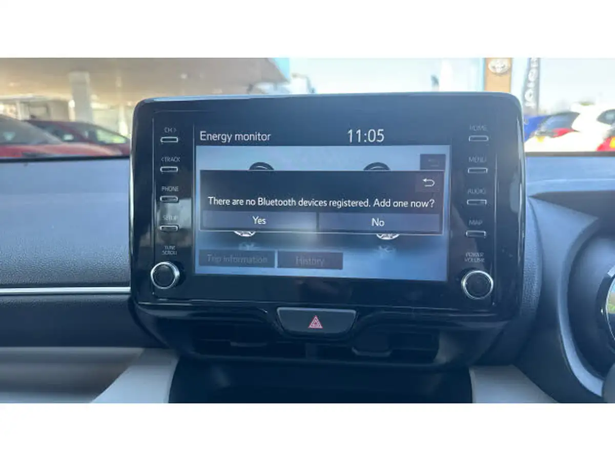 2021-toyota-yaris-15-vvt-i-excel-big-24