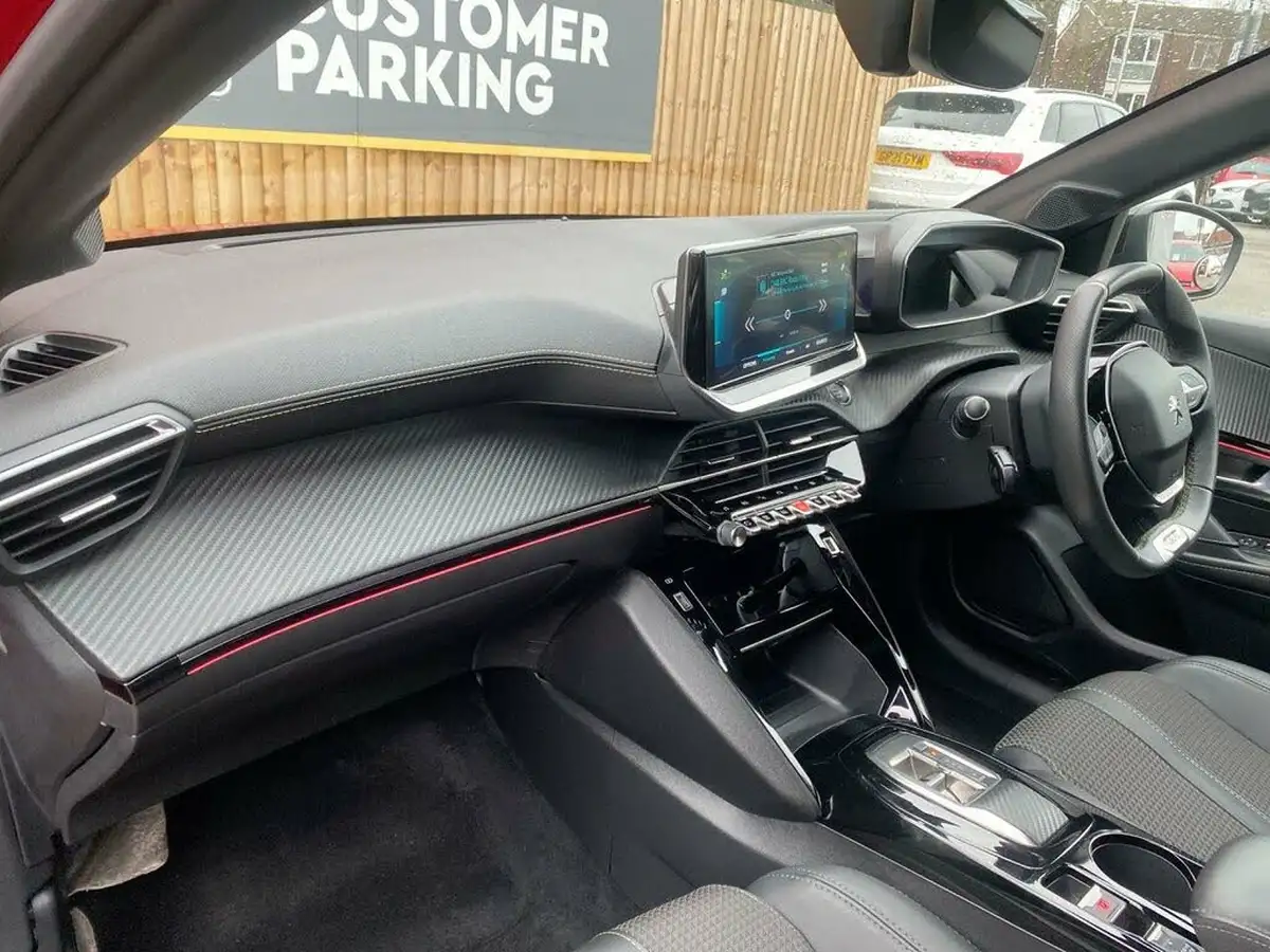 2022-peugeot-208-e-gt-136ps-50kwh-big-9