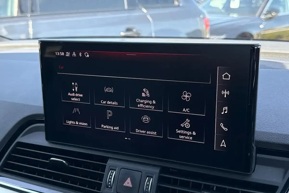 2023-audi-q5-20-50-tfsi-e-s-line-station-wagon-big-49