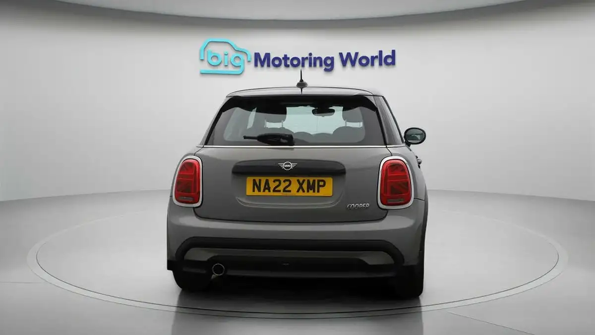 2022-mini-cooper-15-cooper-classic-hatchback-5d-big-6