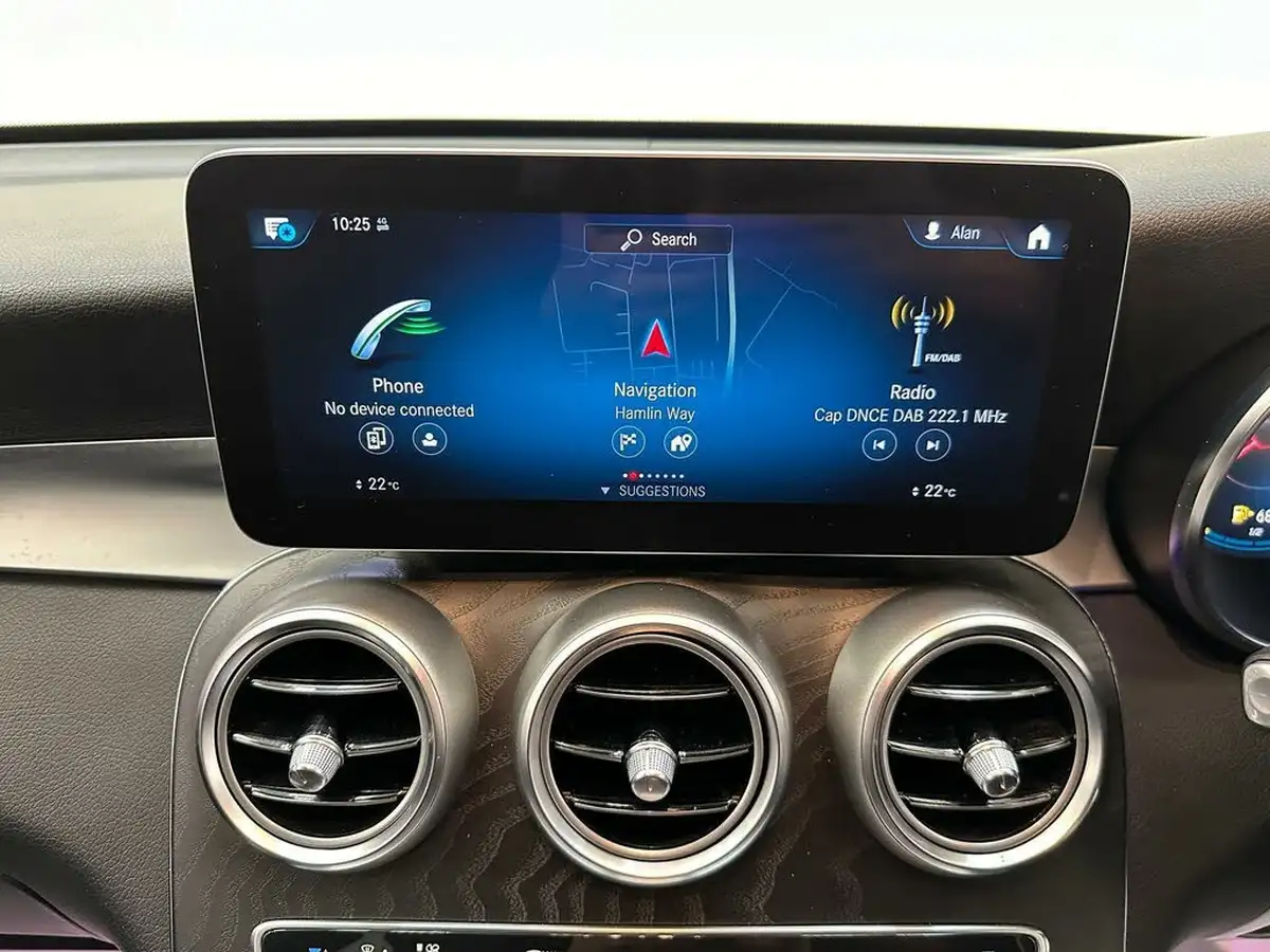2020-mercedes-benz-glc-class-20d-glc300d-amg-line-premium-station-wagon-5d-big-8
