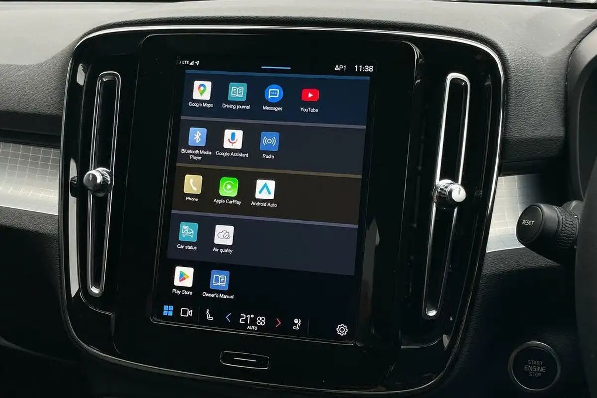 2022-volvo-xc40-20-b3-plus-big-39