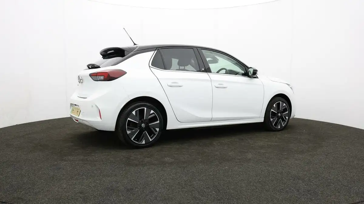 2021-vauxhall-corsa-e-elite-premium-big-26