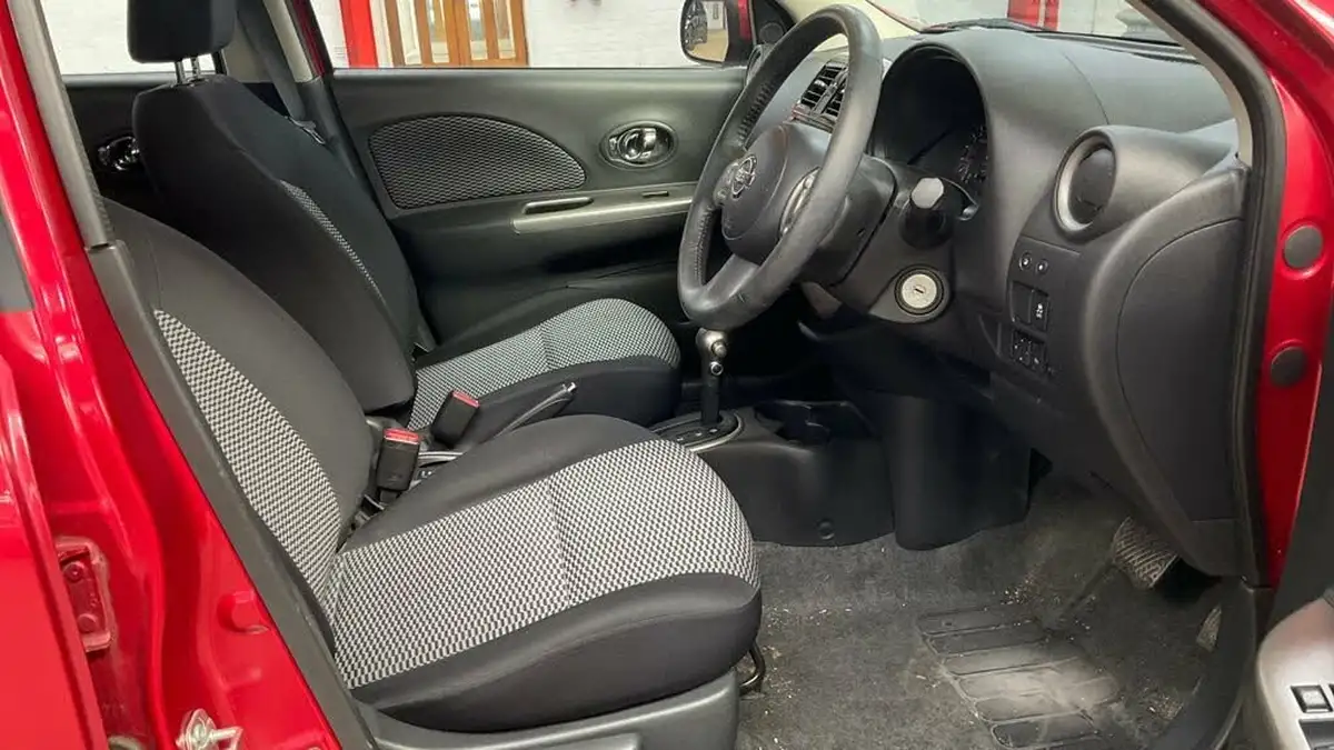 2014-nissan-micra-12-acenta-80ps-cvt-big-10