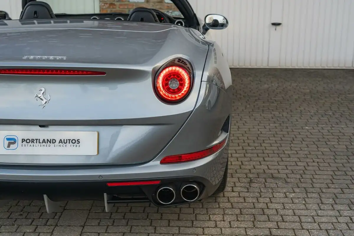 2016-ferrari-california-39-t-big-19