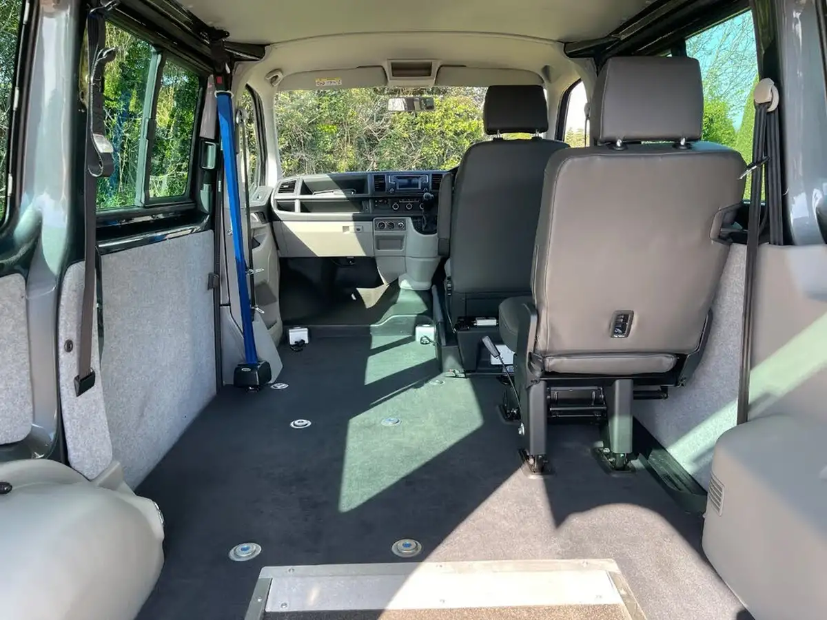 2019-volkswagen-transporter-20tdi-t30-trendline-bmt-lwb-150pseu6dt-e-big-2