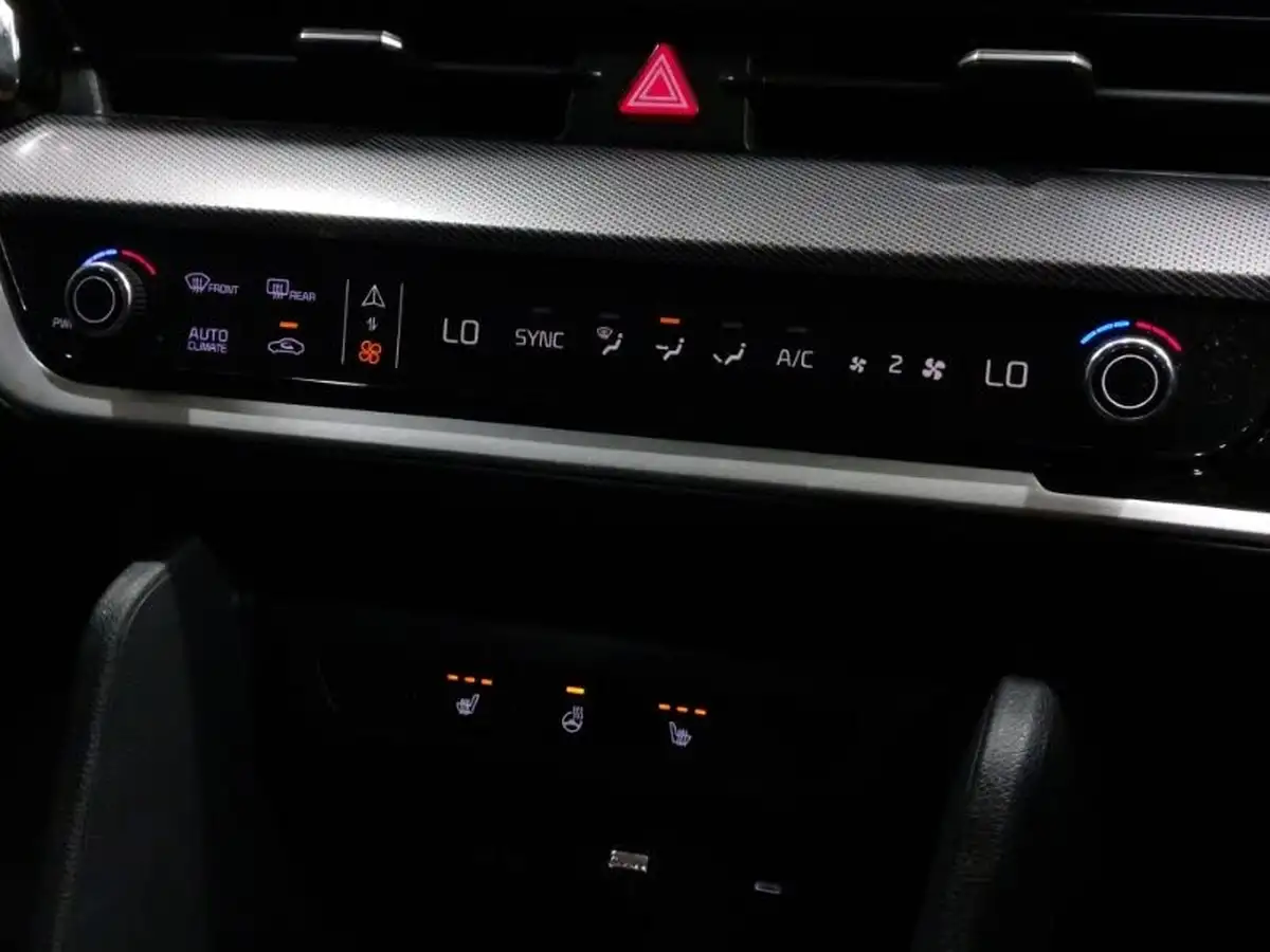 2023-kia-sportage-16-t-gdi-3-148bhp-big-15
