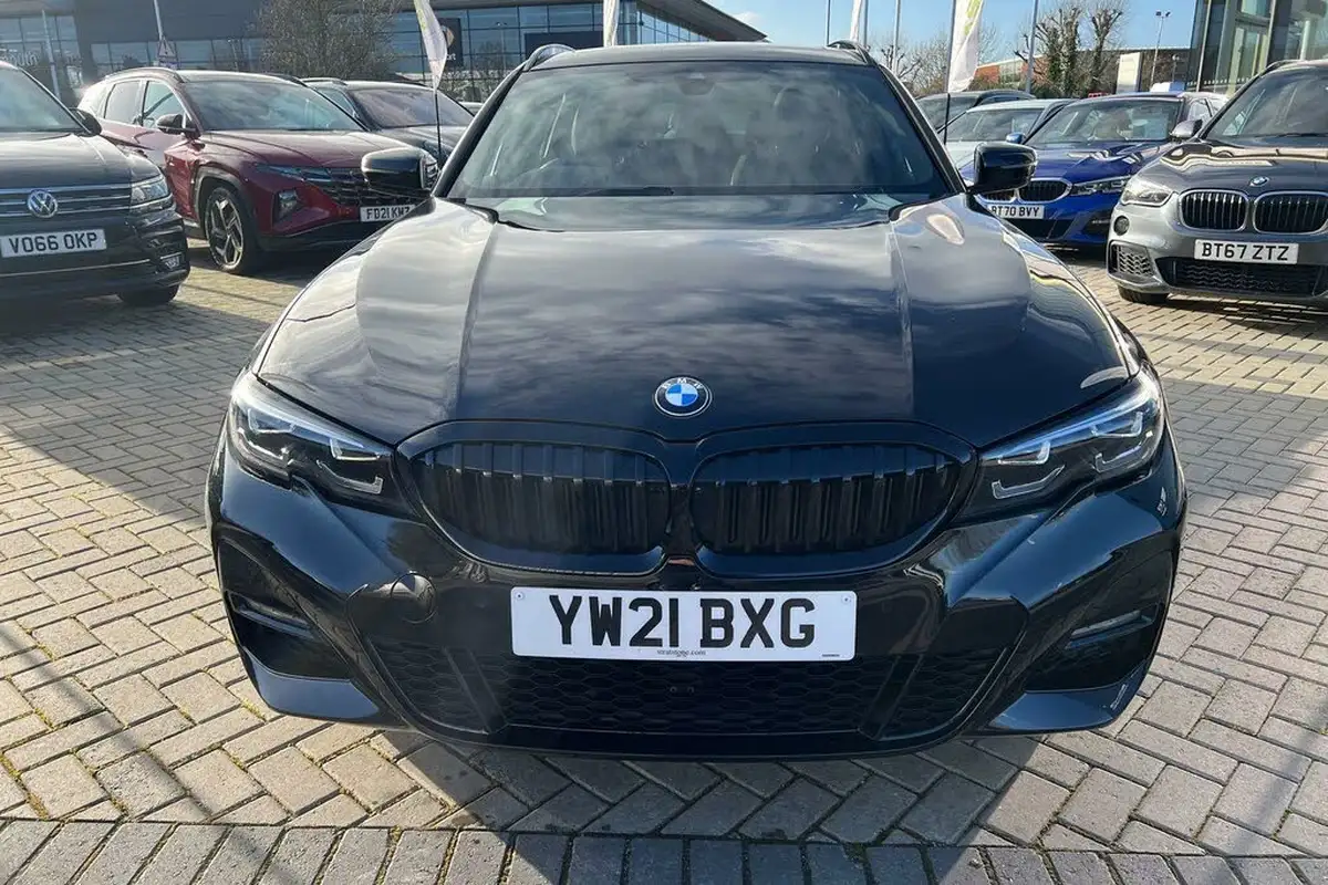 2021-bmw-3-series-20-330e-m-sport-touring-5d-big-11