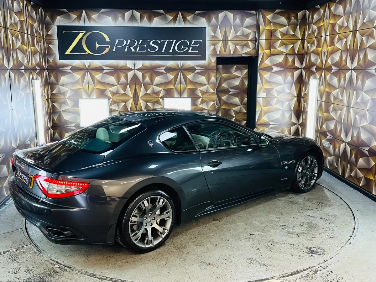 2016-maserati-granturismo-47-sport-big-37