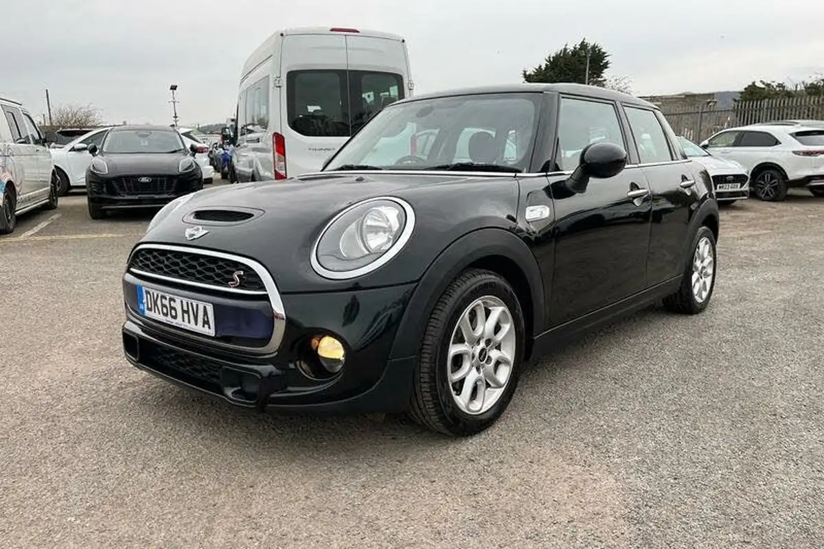 2016-mini-cooper-20td-cooper-sd-170bhp-ss-hatchback-5d-big-36